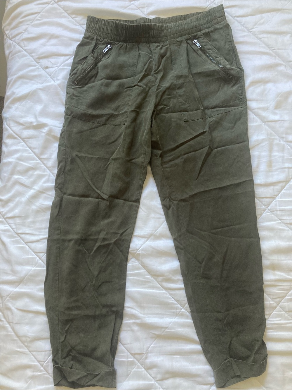 Juicy Couture Women’s M Olive Green Cargo Pants Y2K Quilted Knee Utility